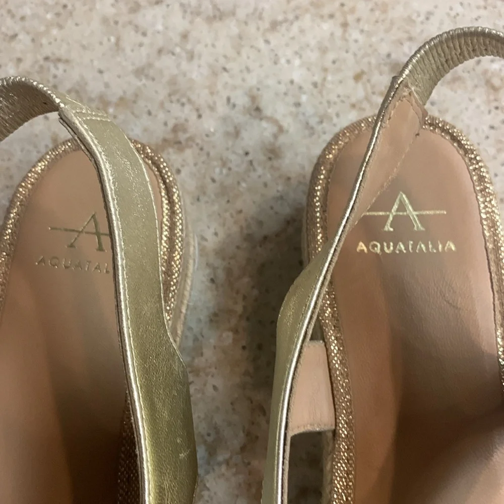 Aquatalia nwot adelina
